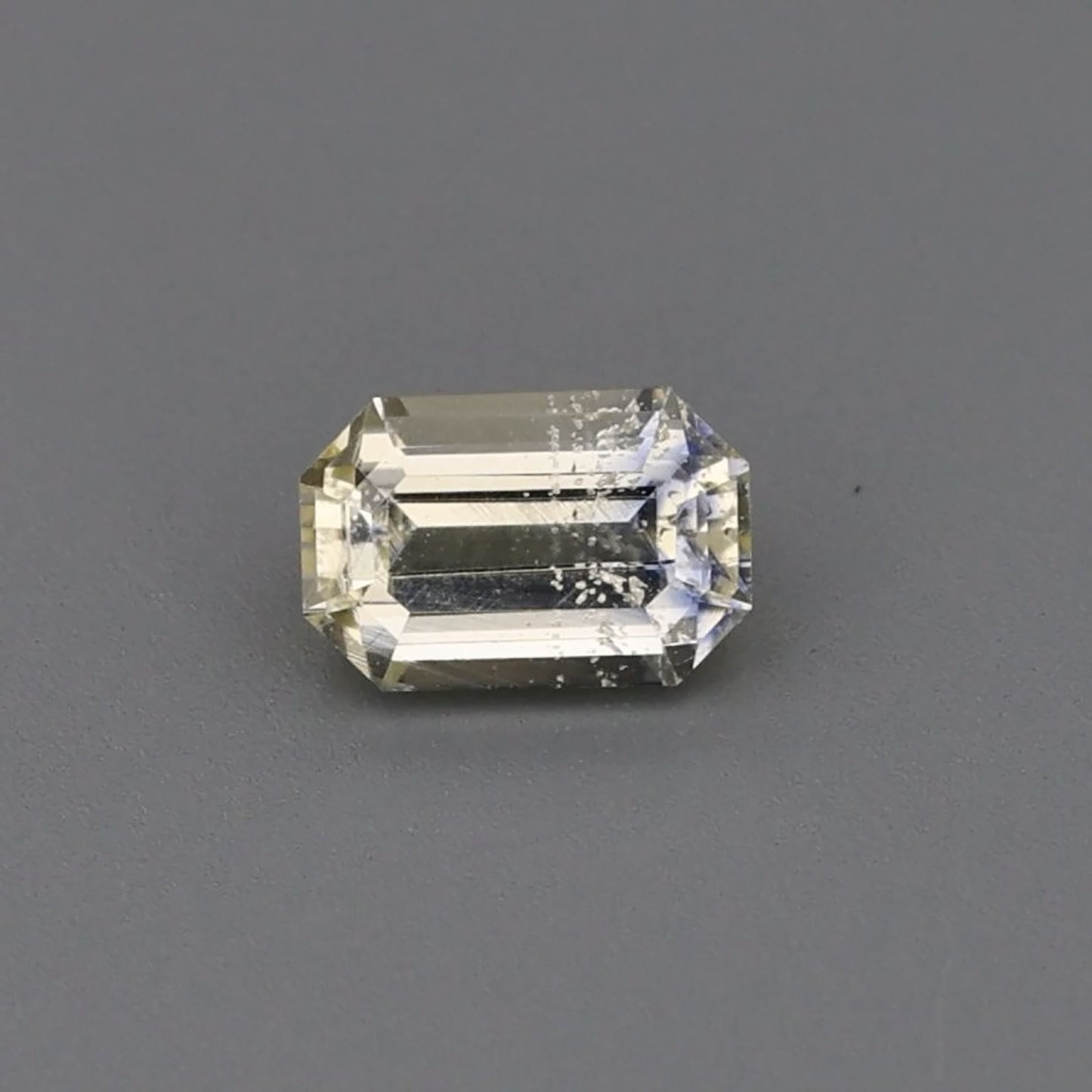 Yellow Sapphire 0.70ct