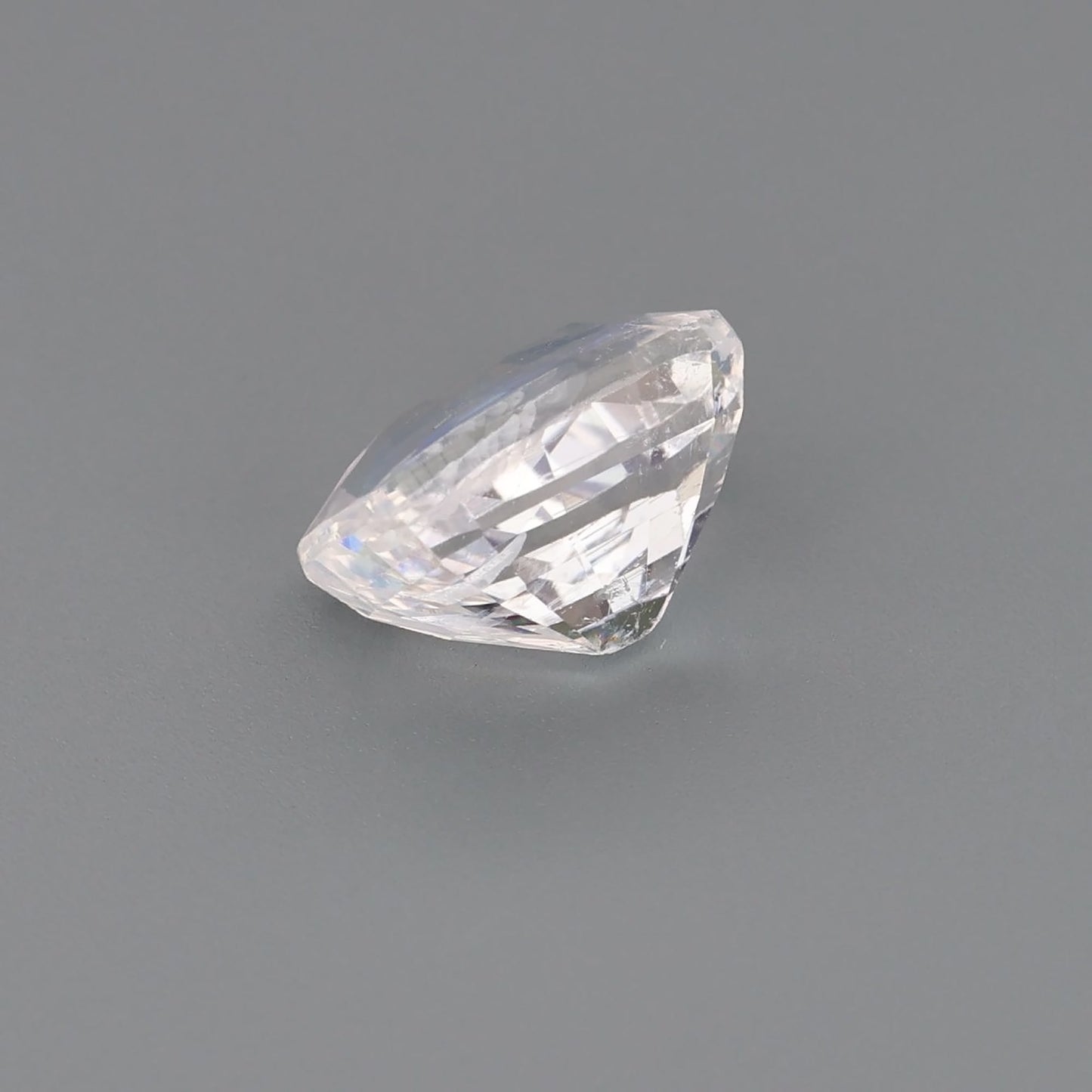 Rainbow Moonstone 2.50ct