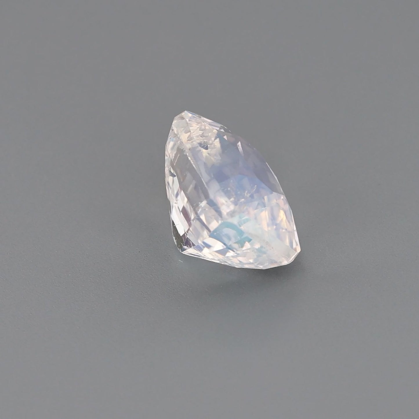 Rainbow Moonstone 2.50ct