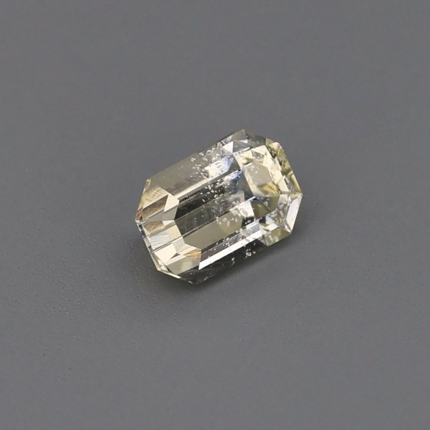 Yellow Sapphire 0.70ct